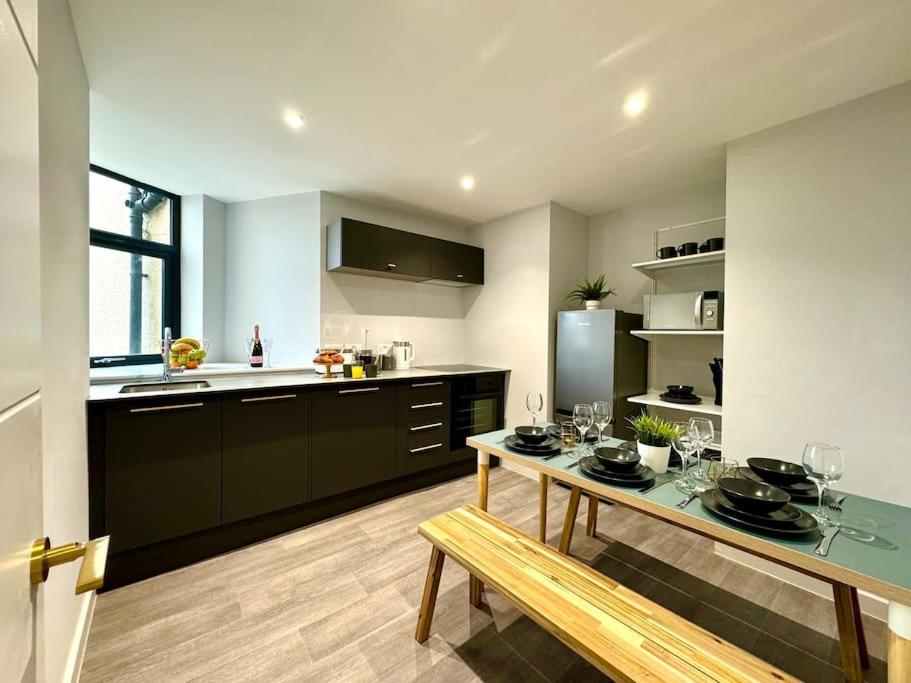 Massive 3 Bedroom - Ground Floor - Near The Beach! Bornemouth Extérieur photo